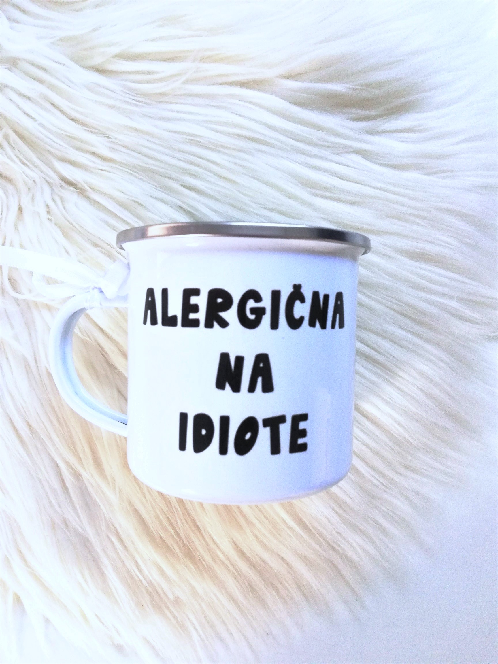 dav Emajlirana skodelica: Alergična na idiote - slika 1