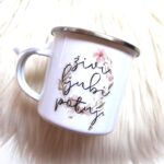 Emajlirana skodelica: Živi Ljubi Potuj